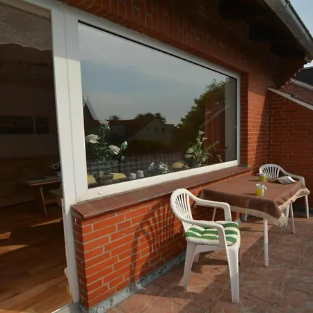 Bunzow House, 1 * Borkum